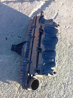 Peugeot 207 air filter box