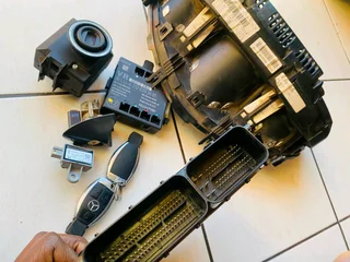 2010 mercedes Benz w204 manual lockset