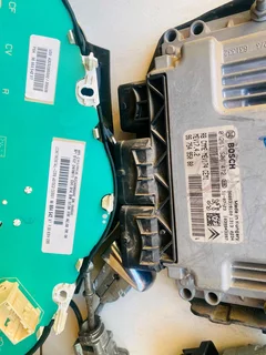 2012 citreon DS3 vvti 1.6 complete lockset