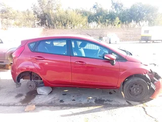 2015 Ford fiesta stripping for spares