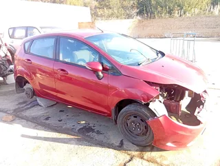 2015 Ford fiesta stripping for spares