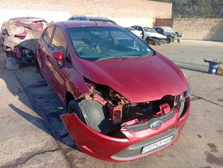 2015 Ford fiesta stripping for spares