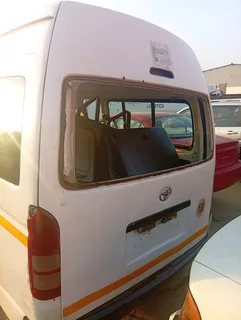 2012 Toyota quantum manual stripping for spares all parts are available