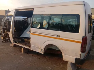 2012 Toyota quantum manual stripping for spares all parts are available