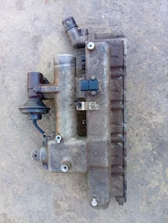 2006-2009 Ssangyong rexton 2.7 intake manifold