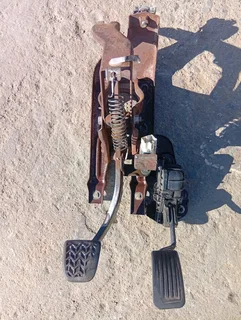 2012 Toyota quantum break and accelerator pedal