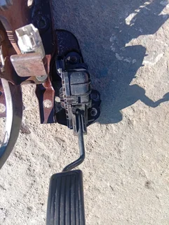 2012 Toyota quantum break and accelerator pedal