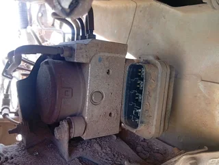 2012 Toyota quantum abs pump