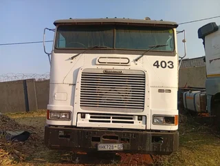 Freightliner flb Cummins N14 stripping for spares
