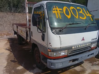 Mitsubishi canter PKNGE 68 2.4 LWB 3T  stripping for spares