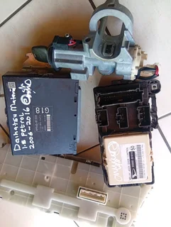 2006-2016 Daihatsu materia 1.5 petrol lockset