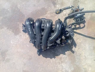 Ford focus Volvo C30 1.8 intake manifold