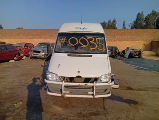 Mercedes benz sprinter WDF904 manual diesel stripping for spares