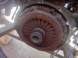 Mercedes Benz axor 3340 clutch and pressure plate