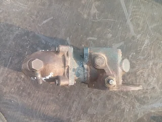 Isuzu npr water pump