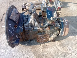 Isuzu npr 5 speed manual gearbox for sale