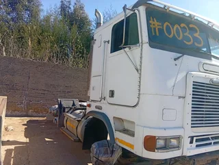 Frieghtliner flb with Cummins N14 engine stripping for spares