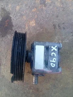 2001-2004 Volvo OEM POWER STEERING PUMP 5 3/16 PULLEY V70 S80 S60 XC70 XC90  8683967