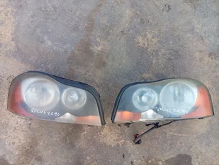 2003-2011 Volvo XC90 halogen left and right headlamp