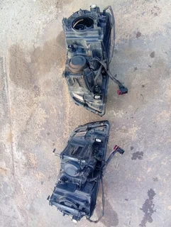 2003-2011 Volvo XC90 halogen left and right headlamp