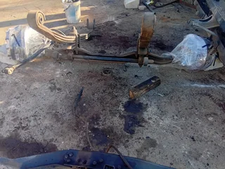 Mercedes-Benz ECONIC Front complete  Axle  ATEGO ACTROS AXOR  A0003301000 0003301000 A9433311001