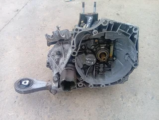 Fiat linea manual 5 speed gearbox c549.5    55200879  E047