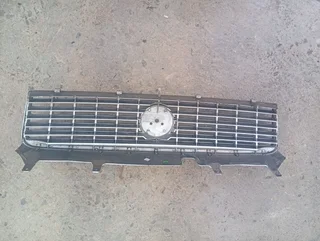 Fiat linea front grill