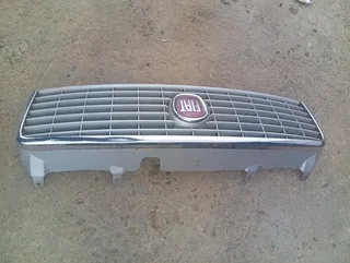 Fiat linea front grill