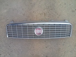 Fiat linea front grill