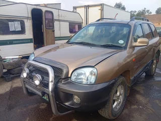 Hyundai santafe 4wd 2.5l automatic stripping for spares