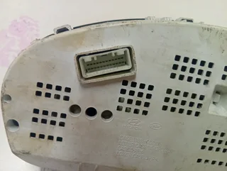 HYUNDAI I800 2.5 DIESEL 2012- SPEEDOMETER INSTRUMENT CLUSTER 11611-006XX