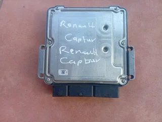237104376R RENAULT CAPTUR ENGINR CONTROL UNIT 66KW 0281030899 EDC17C42 ECU computer box