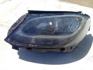 2015 mercedes Benz w205 left headlight