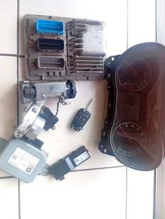 Opel Corsa 1.0 eco flex complete lockset