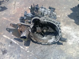 2005-2009 Kia Rio Hyundai accent 1.6l  5 speed manual gearbox G4ED