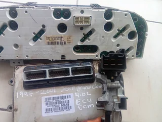 1997-2001 jeep grand cheeroke  4.0 complete lockset