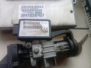 1997-2001 jeep grand cheeroke  4.0 complete lockset