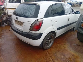 2006 Kia Rio 1.6 G4ED manual stripping for spares
