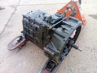 Mercedes econoliner 1617 ade manual gearbox