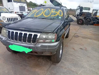 2001 jeep grand cheeroke stripping for spares