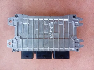 2020 2022 Nissan Sentra 2.0L computer box  ECM # BED505-700 HITACHI 23710 4 PN8B  01187747