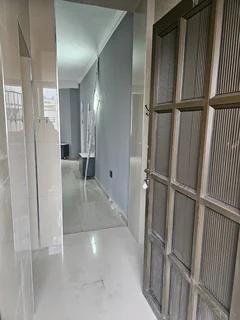 Durban CBD bachelor flat for rent