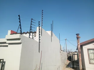 Electric fencing repairs