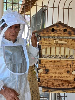 Flow beehive Easter promotion