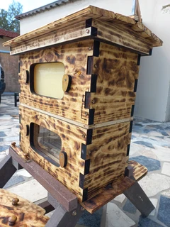 Flow Beehive beehive with bees