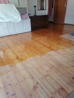 WOODEN FLOORING