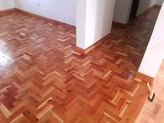 WOODEN FLOORING