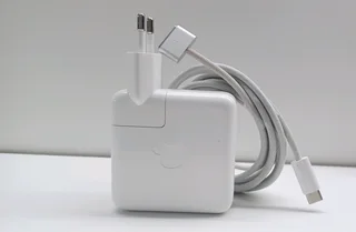 70W USB-C Power Adapter and Apple USB-C to MagSafe 3 Cable (2m) ​​​​​​​