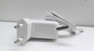 70W USB-C Power Adapter and Apple USB-C to MagSafe 3 Cable (2m) ​​​​​​​