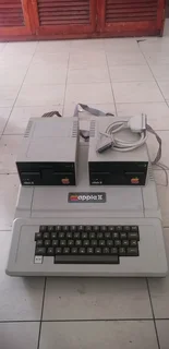 Apple 2 vintage computer